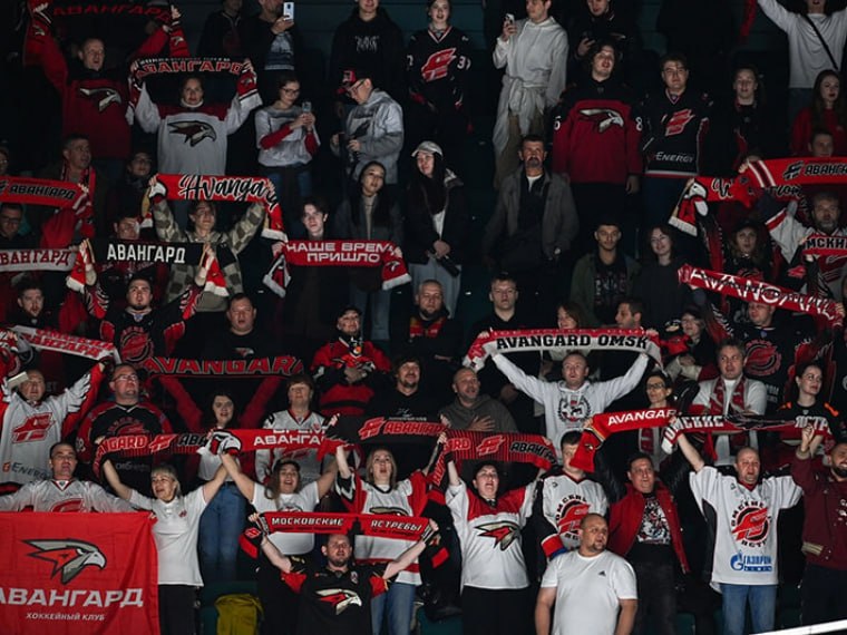 Сегодня Авангард на выезде сыграет с дальневосточным Адмиралом Матч начнется в 15 30 по омскому времени Транслировать игру в прямом эфире будет 12 канал Адмирал располагается на последнем месте в турнирной таблице Омский Авангард занимает третью строчку