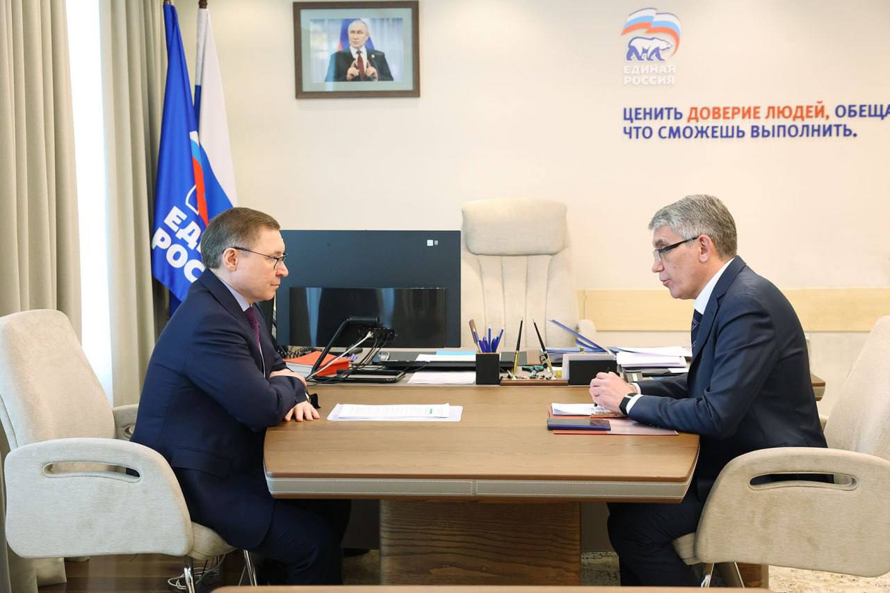 Дмитрий Миляев встретился с секретарем Госсовета партии Единая Россия Владимиром Якушевым   newstula ru fn 1800670 html Губернатор Тульской области обсудил с секретарем Госсовета Единой России подготовку к выборам 2026 и реализацию совместных проектов Что еще обсуждали и какие планы у региона Подробности в материале   Прислать новость Подписаться   Мы в MAX