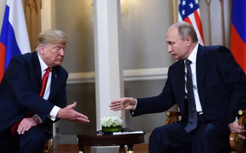 CNN: США в спешке готовят встречу Трампа и Путина  Американские чиновники в спешном порядке работают над деталями саммита США и России на Аляске, который должен состояться в пятницу.  Oб этом сообщает телекомпания CNN со ссылкой на источники.  По данным телеканала, за четыре дня до встречи представители администрации только направляются на Аляску, чтобы определить, где именно встретятся лидеры. Кроме того, чиновники все еще уточняют контуры предстоящей дискуссии.  Предстоящий саммит телеканал называет "крупнейшим на сегодняшний день испытанием" веры Трампа в личную дипломатию.