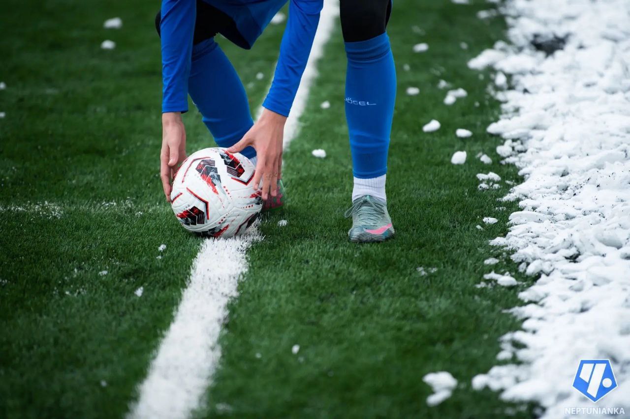 В субботу 14 февраля в рамках 5 го тура Зимнего Первенства Москвы 2026 футболисты Советского района сыграли с воспитанниками Строгино 0   РЕЗУЛЬТАТЫ МАТЧЕЙ 2011 г р Советский район Строгино 2 0 Черняев Трышкин 2010 г р Советский район Строгино 1 2 Федотов 2009 г р Советский район Строгино 0 2   ПОДРОБНОСТИ НА САЙТЕ ЗимнееПервенство