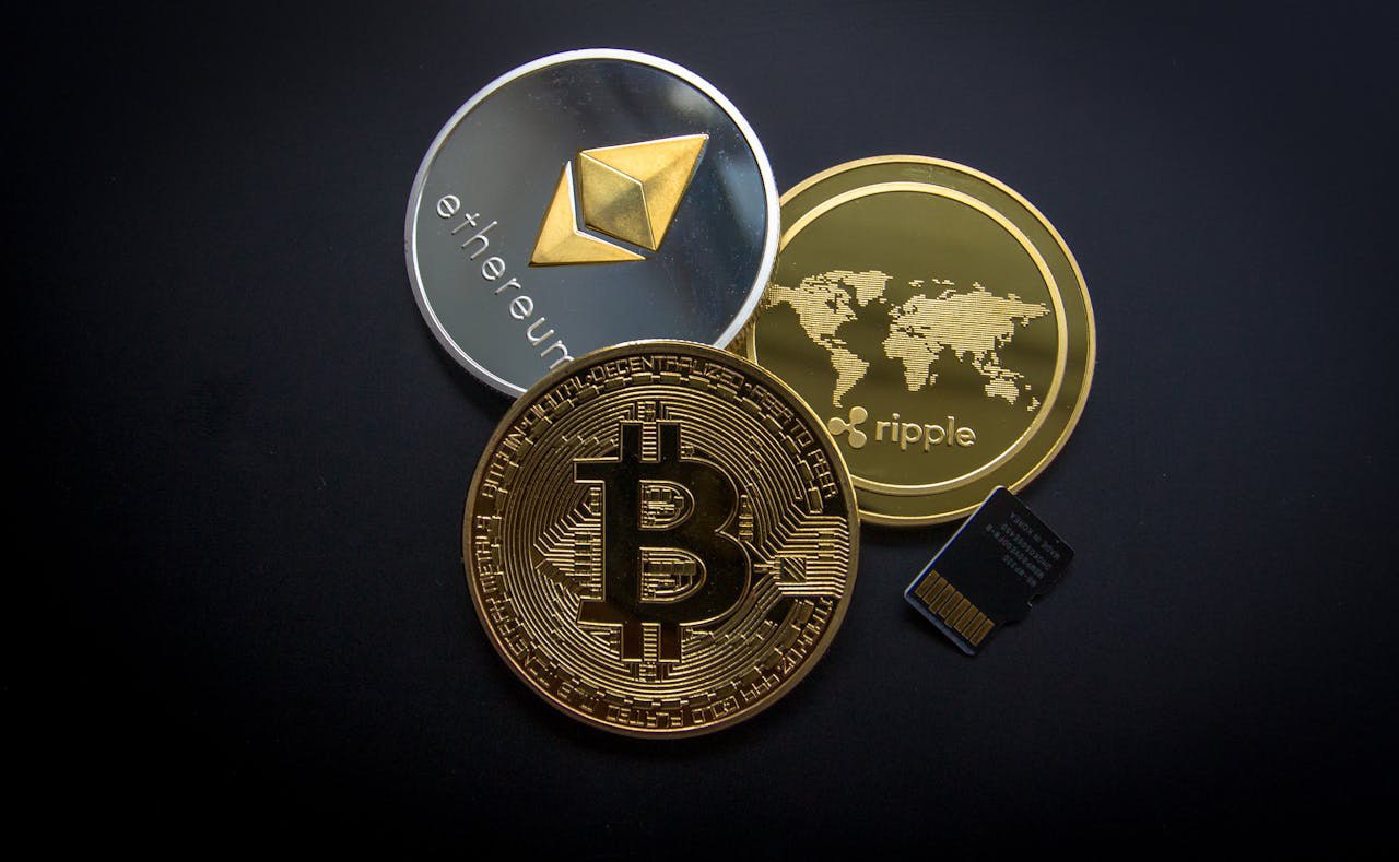 Белорусы смогут использовать криптовалюту при оформлении электронных сертификатов для покупок на Wildberries Компания получила разрешение на такие операции в экспериментальном режиме от ПВТ Обмен проводят через партнера Wildberries криптоплатформу Whitebird Сертификаты номинированы в белорусских рублях их можно использовать только для покупок на маркетплейсе Пока функционал работает в тестовом режиме и доступен пилотной группе покупателей Подробнее
