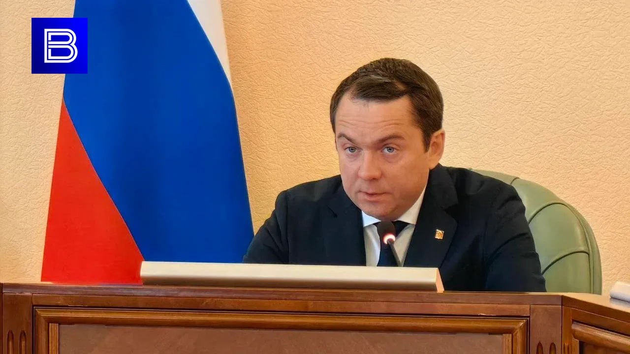 Андрей Чибис поручил убрать песок и смет во всех муниципалитетах к 1 июня На оперативном совещании главы муниципальных образований доложили, что к работам привлекаются дополнительные силы и средства, уборка будет выполнена в срок. Кроме того, к поддержанию чистоты на улицах подключатся участники проекта "Работа рядом". Подпишись — Вести Мурман
