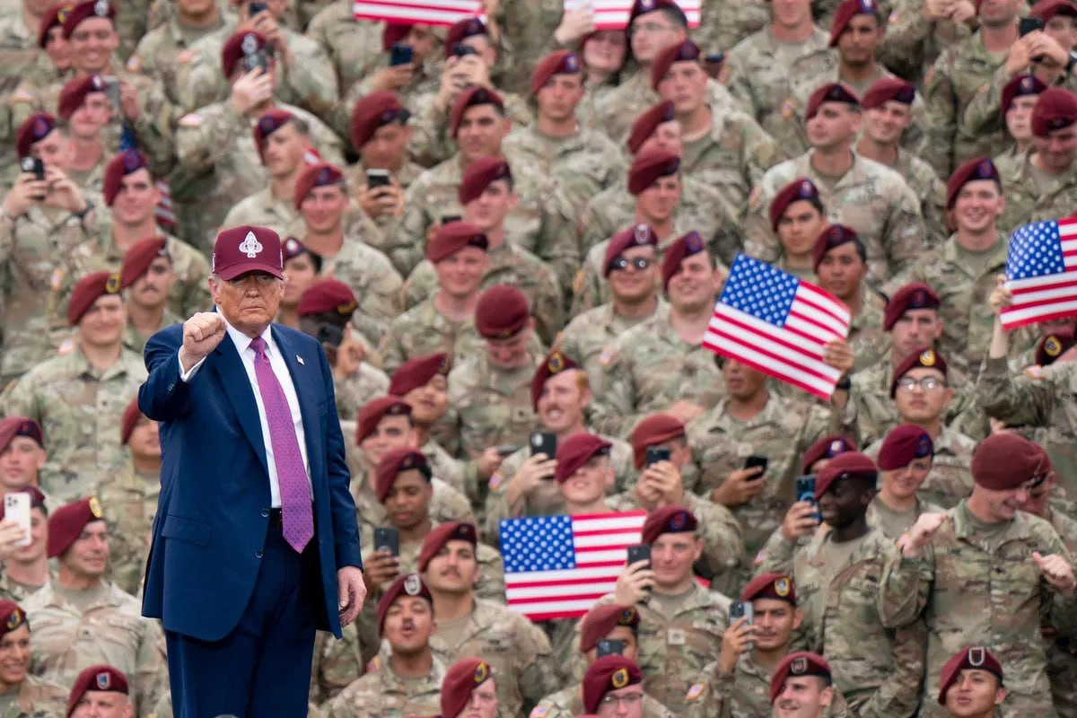 Трамп планирует издать указ о запрете сжигания флагов Люди сжигающие американский флаг должны сесть в тюрьму на год Посмотрим сможем ли мы этого добиться сказал Трамп jkinvest news jkinvest