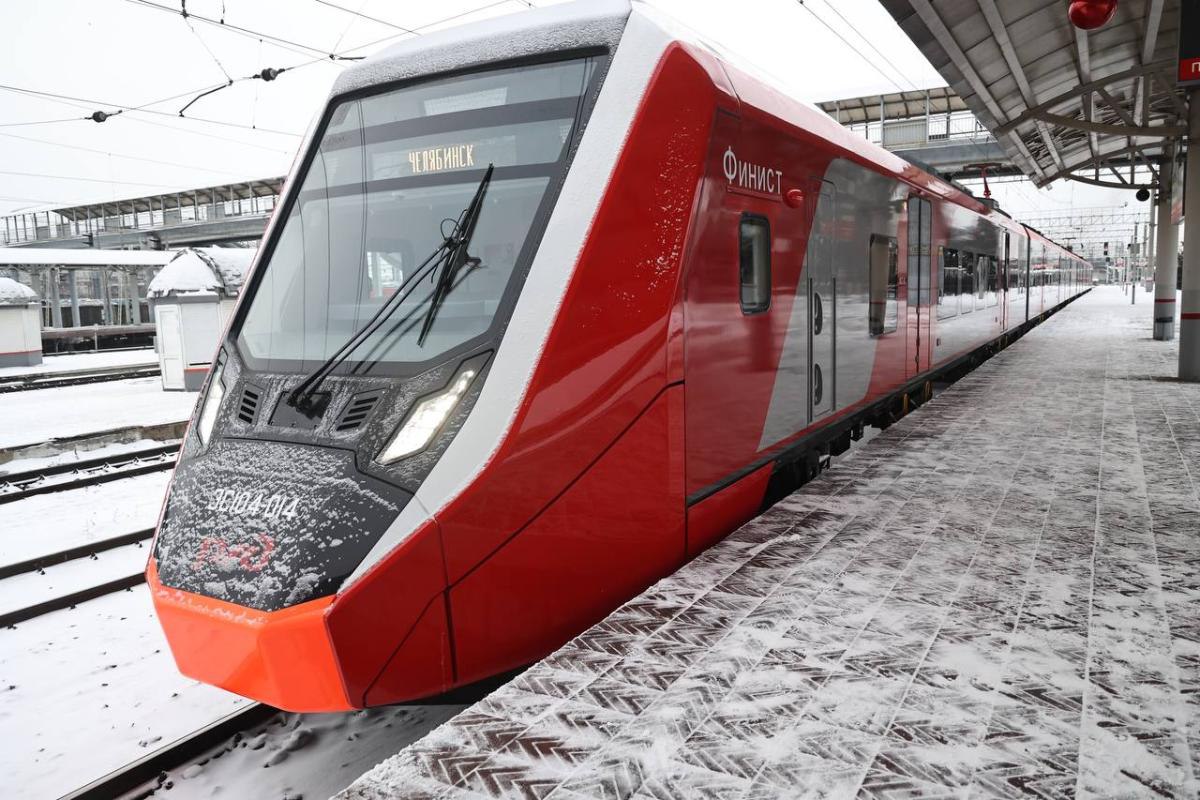 Финисты перевезли между Челябинском и Екатеринбургом четверть миллиона человек gubernia74 ru articles society 1137619 За год скоростным поездом Финист который курсирует между Екатеринбургом и Челябинском воспользовались почти 250 тысяч пассажиров Больше всего из них более 10 тысяч человек ездили между двумя региональными столицами с 28 декабря 2024 года по 8 января 2025 го t me chgub