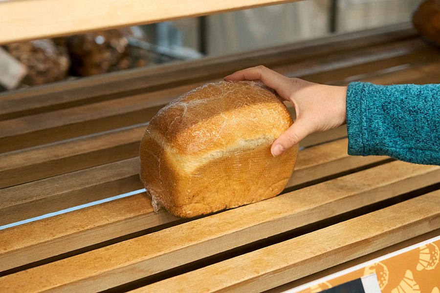 В Беларуси выпекают фиолетовый хлеб Расскажем где В ассортименте хлебозаводов Минской области в 2025 году появился хлеб из пророщенной фиолетовой пшеницы Подпишитесь на Гомельские ведомости