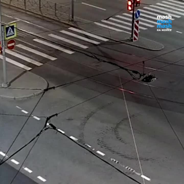 Смертельное ДТП на Лиговском: полицейский погиб после наезда автомобиля