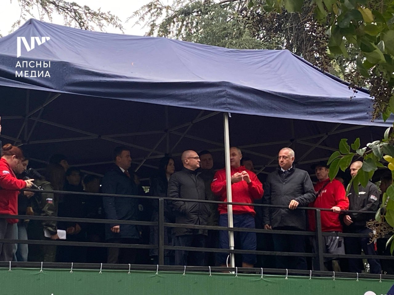 Бадра Гунба и Сергей Кириенко посетили фестиваль Абхазский рубеж Президент Республики Абхазия Бадра Гунба и Первый заместитель Руководителя Администрации Президента России Сергей Кириенко посетили фестиваль спорта Абхазский рубеж Апсныпресс Instagram Facebook Дзен