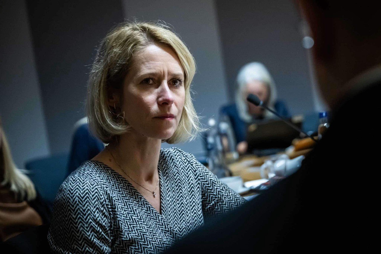 Всем участникам СВО хотят запретить въезд в Европу Такое решение вполне серьезно собирается принять ЕС заявила глава евродипломатии Кая Каллас В Еврокомиссии мы работаем над тем чтобы не допустить в Шенгенскую зону сотни тысяч бывших российских военных участвовавших в войне на Украине сказала она Сегодня в Брюсселе у объединения не получилось согласовать 20 й пакет антироссийских санкций Видать Каллас пытается хотя бы как то доесть кактус оказать давление   Подпишитесь на Абзац TG VK Дзен MAX Rutube