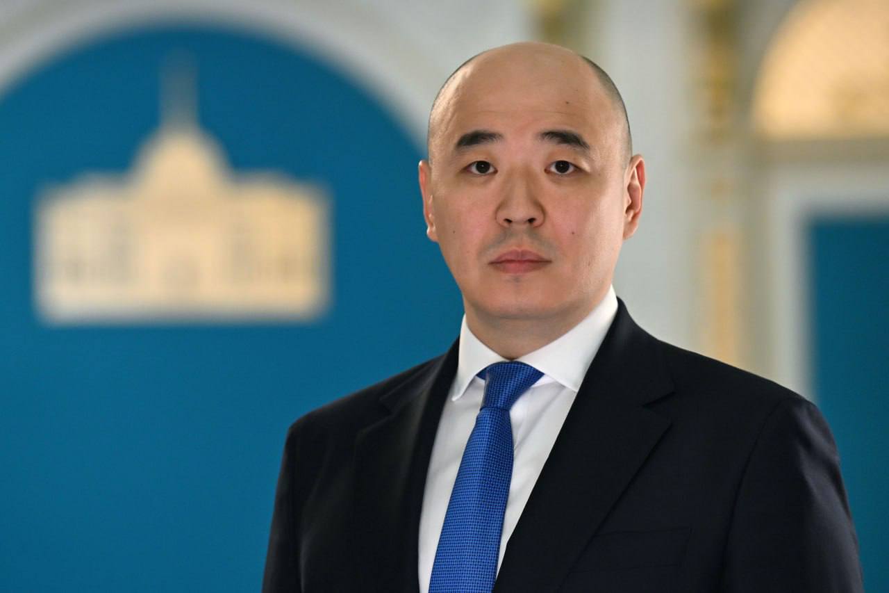 Указом Главы государства Канат Бисимбаевич Шарлапаев освобожден от должности помощника Президента Республики Казахстан по экономическим вопросам baq rus