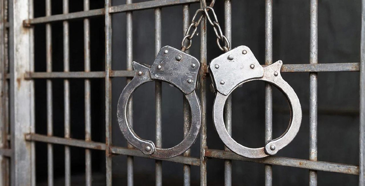 Жителя Петропавловска приговорили к 14 годам за преступления против детей На Камчатке суд вынес приговор 40 летнему мужчине по делу о сексуальном насилии над двумя малолетними родственницами Он совершил преступления против 10 летней девочки и его 4 летней племянницы Нажмите для подробностей   kam24 ru news main 20260210 125334 html utm source telegram utm medium messenger