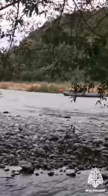 Спасение мужчин на воде: происшествия в Приозерском районе и у реки Ардон
