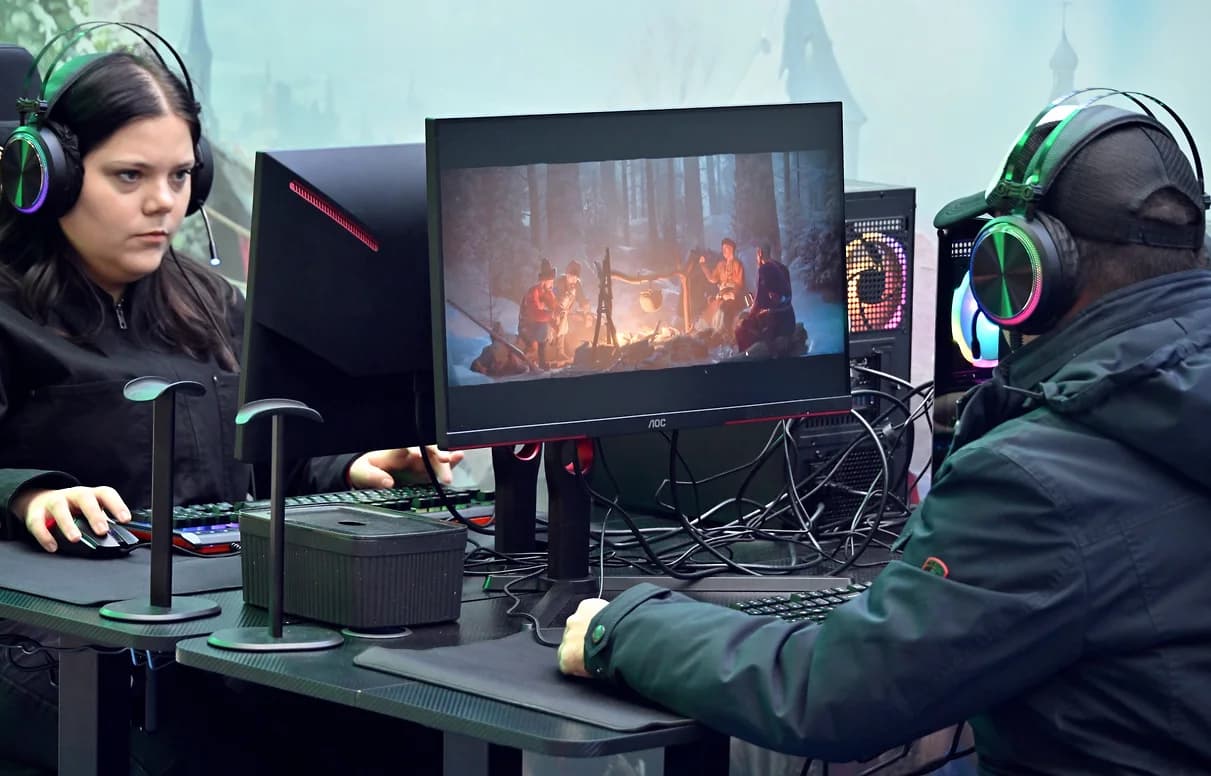 Несмотря на ограничения со стороны зарубежных сервисов рынок видеоигр в России продолжает расти В 2025 году совокупные расходы россиян на покупку игр подписок и внутриигрового контента превысили 175 млрд рублей