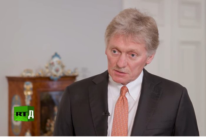 Песков назвал четыре самых недружелюбных по отношению к России страны С некоторыми странами у России издавна образовался дефицит дружеских чувств заявил пресс секретарь президента Дмитрий Песков Об этом пишет РИА Новости Есть страны с которыми на протяжении многих веков у нас скажем так дефицит дружеских чувств сказал он журналисту Life Александру Юнашеву В пример пресс секретарь российского президента привел Польшу и страны Прибалтики Все кто приходит там к власти начинают просто люто ненавидеть Россию и русских добавил Песков Ранее 7 марта 2022 года власти РФ определили перечень недружественных России стран В него вошли все 27 государств ЕС Великобритания Норвегия США Андорра Монако Южная Корея Япония Лихтенштейн Канада Украина Тайвань Швейцария и ряд других uralweb ru