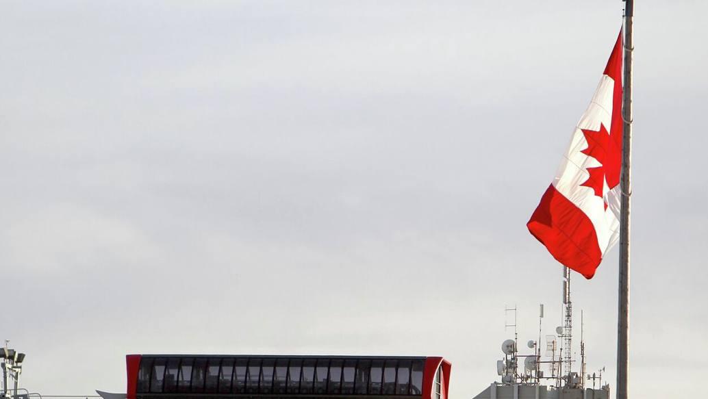 Представители администрации Трампа трижды встречались с активистами выступающими за отделение провинции Альберта от Канады сообщает издание Financial Times со ссылкой на источники Отмечается что в феврале стороны планируют провести еще одну встречу Цель активистов запросить кредитную линию в размере 500 млрд долларов для финансирования провинции в случае если референдум о независимости будет одобрен По данным источников Вашингтон вряд ли окажет материальную поддержку движению однако сам факт переговоров подчёркивает напряжённость в отношениях между Вашингтоном и Оттавой сообщает издание