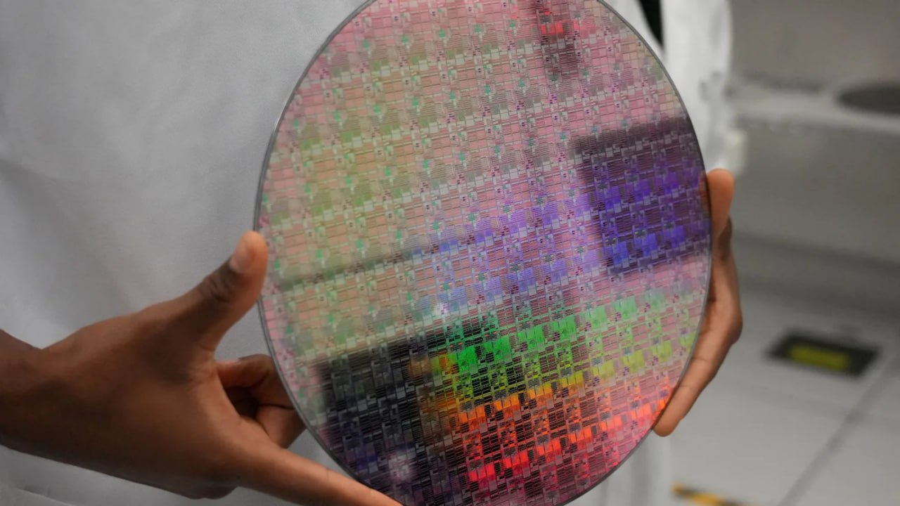 США повысят пошлины на импорт китайских полупроводников в июне 2027 года Размер пошлин будет определён как минимум за месяц до этого США пришли к выводу что Китай использует недобросовестные методы торговли в полупроводниковой промышленности jkinvest news jkinvest