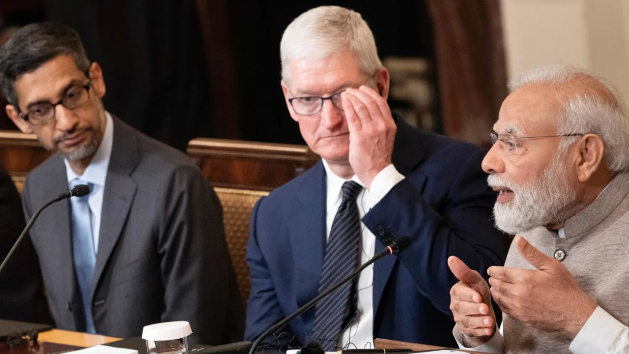 На этой неделе в Нью Дели Индия примет саммит AI Impact Summit Ожидается что генеральный директор OpenAI Сэм Альтман и генеральный директор Alphabet Сундар Пичаи также примут участие в мероприятии Индия представляет собой прибыльный рынок молодых технически подкованных потребителей и обладает огромным кадровым резервом который может сыграть ключевую роль в дальнейшем развитии искусственного интеллекта jkinvest news jkinvest