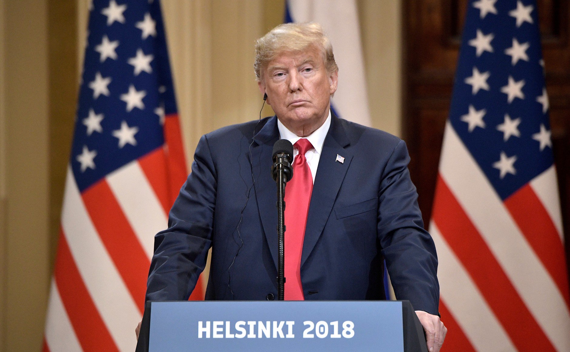 Трамп опасается правой и левой оппозиции, которая возмущена поддержкой израильских атак по Ирану Поддержка Трампом Израиля в операции против ядерной инфраструктуры Ирана может привести к эскалации конфликта на Ближнем Востоке, вовлекая США в прямое противостояние с Ираном и его союзниками, что чревато ростом напряженности и экономическими последствиями, включая скачок цен на нефть. #Вмире