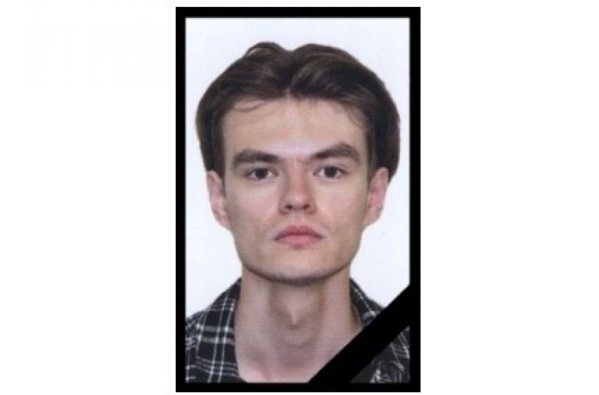 За месяц до 24-летия скончался студент геофака ВГУ: труп нашли в общежитии 23 мая 2025 года на факультете географии, геологии и туризма ВГУ произошла трагедия — скончался 23-летний студент Максим П. В официальном сообщении факультета отмечается, что его жизнь «трагически оборвалась», однако детали происшествия не раскрываются. ↗ Прислать новость Подписаться
