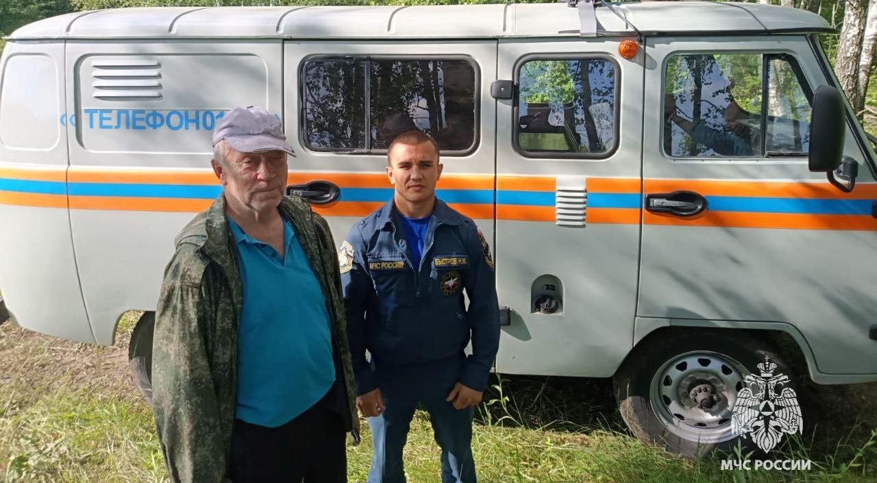‍  Пожилой грибник потерялся в лесу Орловской области    В регионе начался грибной сезон, а вместе с ним и сезон потерявшихся в лесах грибников. Одна из таких историй случилась в Хотынецком районе. Подробности читайте на нашем сайте    Вести-Орел. Подписаться