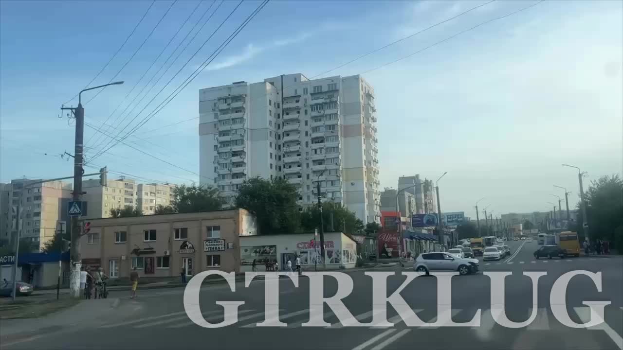 ДТП на перекрестке в Луганске: столкновение легковушек
