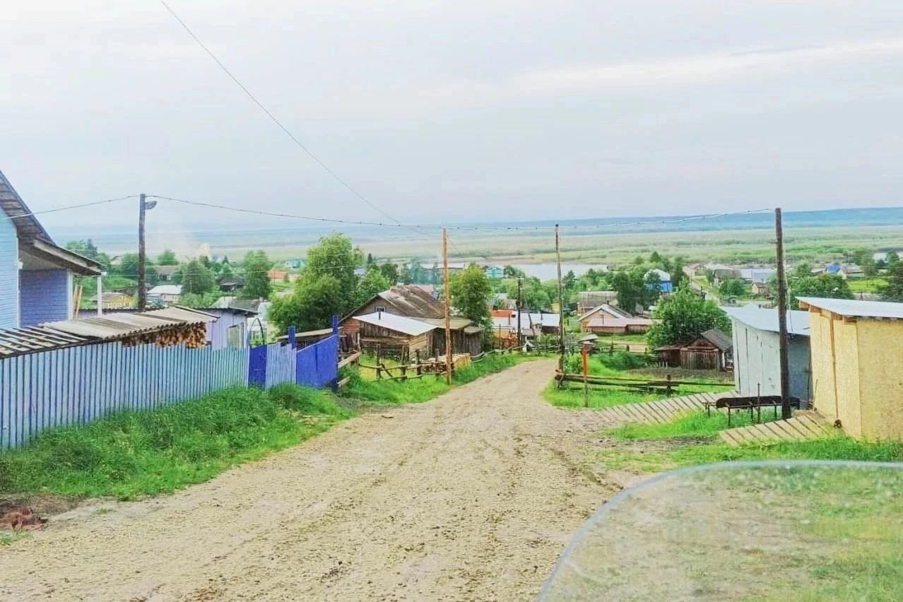 В рамках народного бюджета в Щельяюре по улице Школьной установили дополнительные уличные светильники В поселке речников завершена реализация проекта народной инициативы «Да будет свет на улице Школьной». В Щельяюре по улице Школьной установили восемь дополнительных энергосберегающих светильников. Для этого было проведено 700 метров самонесущих изоляционных проводов и установлена одна опора. Обустроить дополнительное уличное освещение стало возможным благодаря республиканской программе «Народный бюджет».