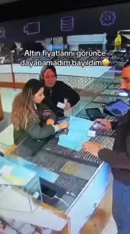 Покупательница в Турции упала в обморок от шока из-за рекордной цены на золото