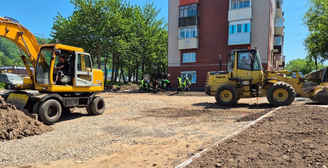 Дорожный ремонт в Петропавловске: общественники контролируют график подрядчика В столице Камчатского края движение «Народный фронт» оценило уровень проведения дорожных работ в городе. По мнению организации, дороги «в целом преображаются, но ремонт заметен не везде». Нажмите для подробностей -