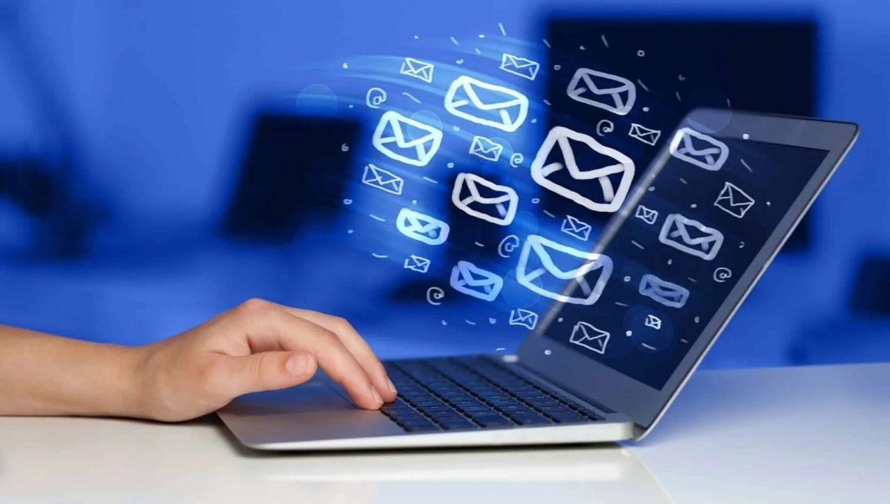 Все переписки россиян в соцсетях будут храниться три года даже после их удаления нововведение вступило в силу с 1 января Теперь интернет сервисы обязаны передавать данные уполномоченным госорганам по их запросу храниться будут аудио видео и текстовые сообщения Подпишись на КПРФ ДОН общество связь