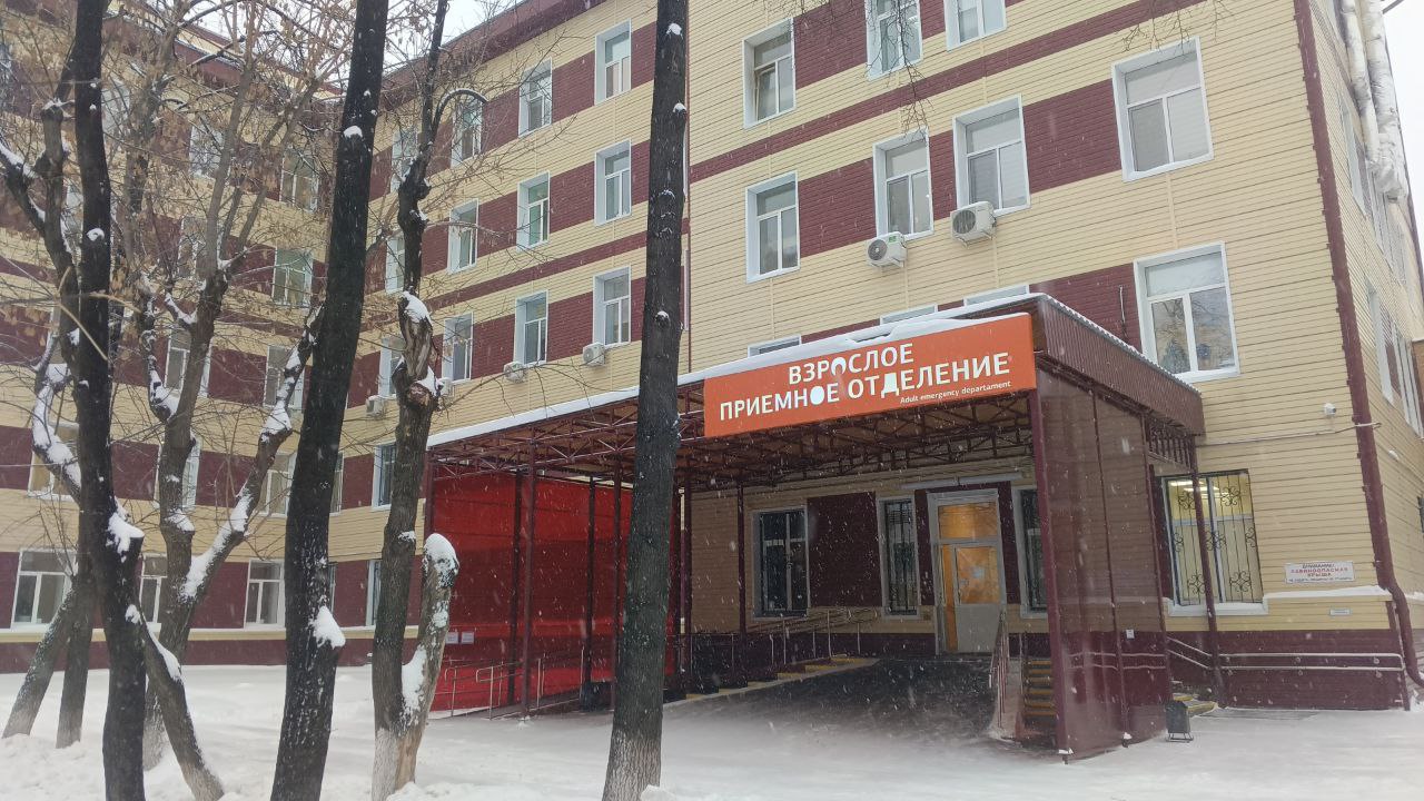 График работы медучреждений Тюменской области 22 и 23 февраля Экстренную медицинскую помощь можно получить круглосуточно Прием пациентов работа прививочного перевязочного и процедурного кабинетов в том числе с забором биологического материала для ЦКДЛ работа дежурных администраторов проведение профилактических медосмотров и диспансеризации в том числе углубленной взрослых и детей 22 февраля с 08 00 до 14 00 23 февраля с 08 00 до 14 00 Оказание первичной медико санитарной помощи в отделениях кабинетах неотложной медицинской помощи выездными бригадами неотложной медицинской помощи на дому в муниципалитетах 22 и 23 февраля с 08 00 до 20 00 прием вызовов до 19 30 Выездные бригады неотложной медицинской помощи на дому в Тюмени с 08 00 до 24 00 прием вызовов до 23 30 Департамент здравоохранения Тюменской области Подписывайтесь на нас в МАХ