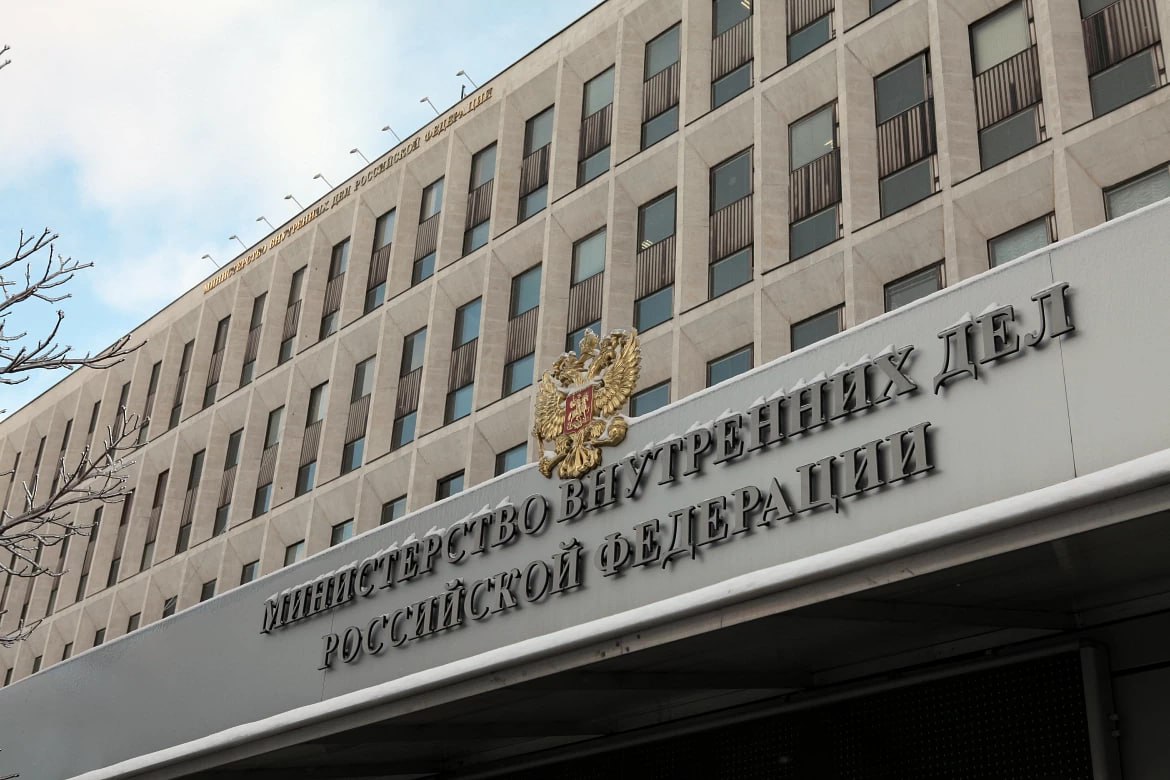 МВД РФ намерено обновить контроль за проведением техосмотра, — СМИ. Сообщается, что операторов обяжут проверять автомобили в федеральной базе такси, чтобы перевозчики не могли уклоняться от регулярного ТО. Кроме того, недобросовестных операторов будут отключать от Единой автоматизированной системы техосмотра без согласования с Союзом страховщиков. Заря Новости - Подписаться