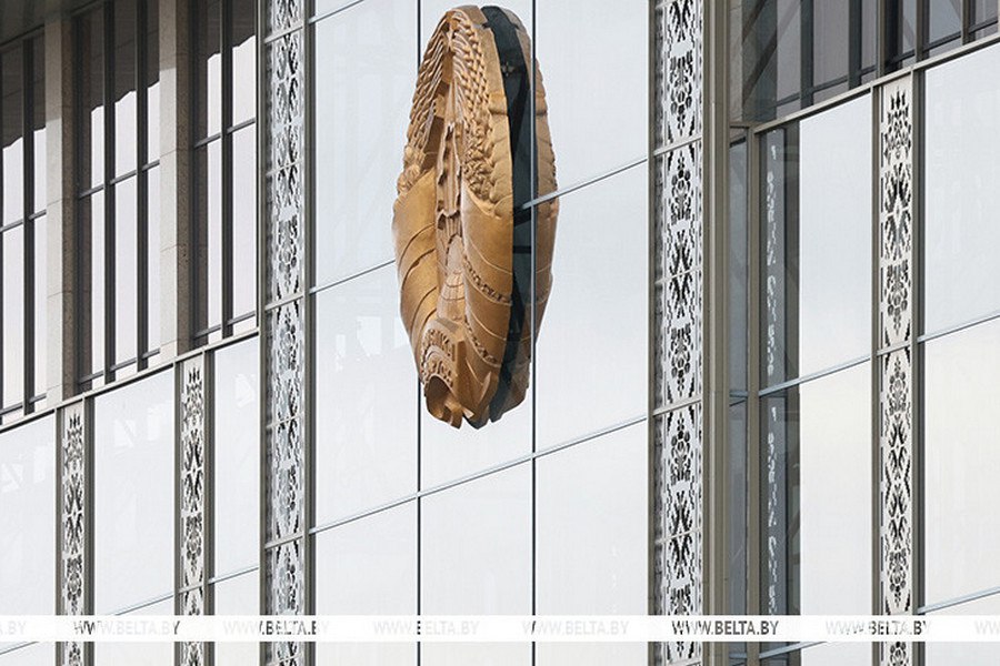 Александр Лукашенко отменил повышение с 1 января тарифов на ЖКУ для населения В целях недопущения значительного увеличения для граждан финансовой нагрузки по плате за ЖКУ