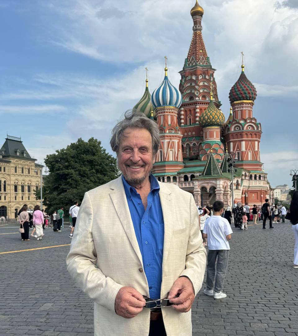Отец Илона Маска Эррол прибыл в Москву. Он примет участие в «Форуме будущего 2050». На сайте форума Эррол Маск указан как спикер мероприятия.