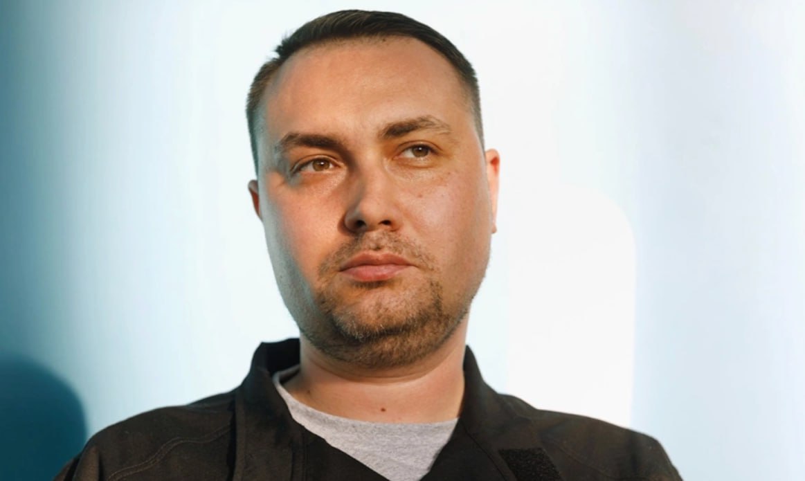 Следующие переговоры по урегулированию российско украинского конфликта могут состояться в конце недели заявил глава офиса президента Украины Кирилл Буданов передает РБК Украина Главной темой остается вопрос территорий добавил он Буданов ответил не знаю о возможности встречи российского и украинского президентов Владимира Путина и Владимира Зеленского Он отметил что украинская сторона поднимала этот вопрос Фото Кирилл Чуботин Keystone Press Agency Global Look Press РБК в Telegram и MAX