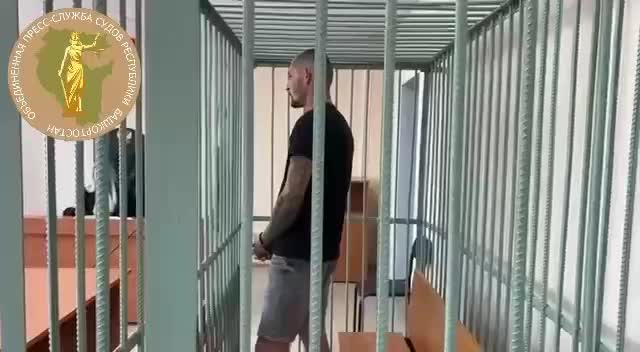 В Белебее мужчина с макетом автомата угрожал полиции и был задержан