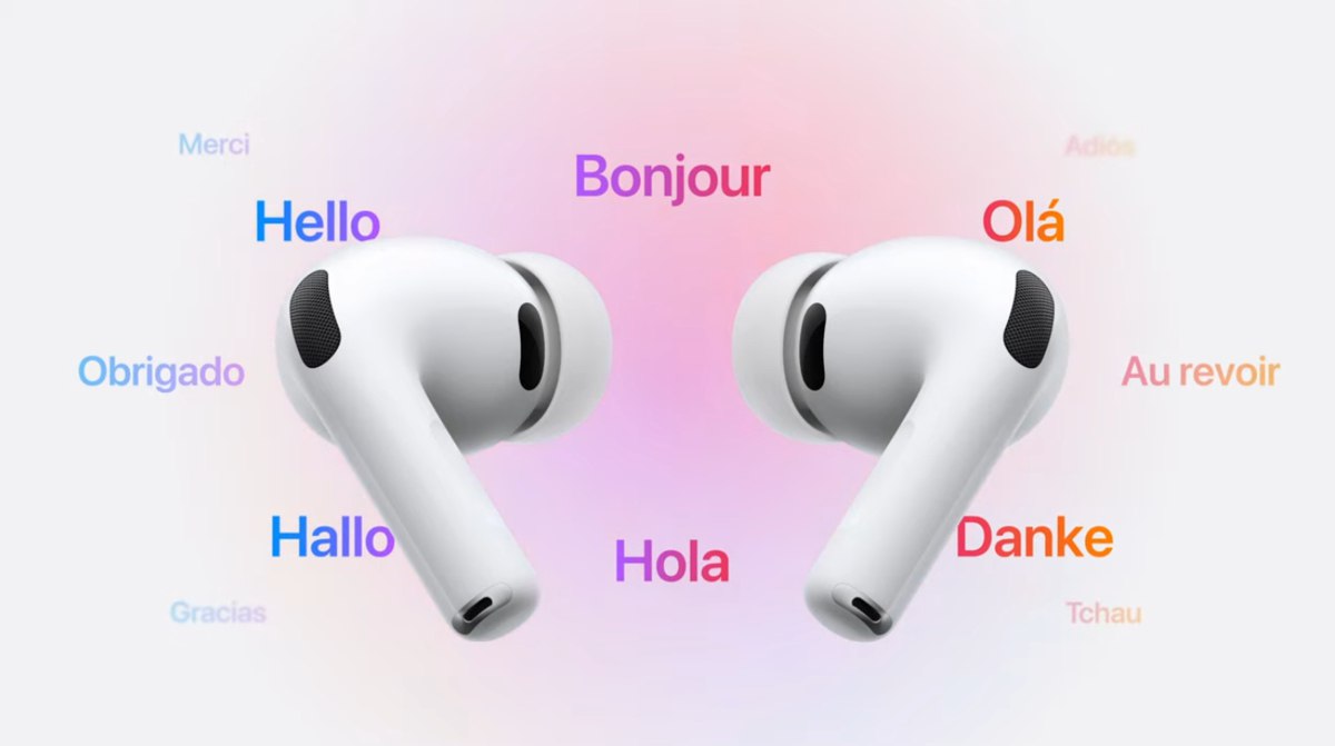 Первое устройство на презентации наушники AirPods Pro 3 По словам компании устройство получило лучшее в мире активное шумоподавление и поддержку функции перевода в реальном времени Цена 249 vc ru apple 2206070
