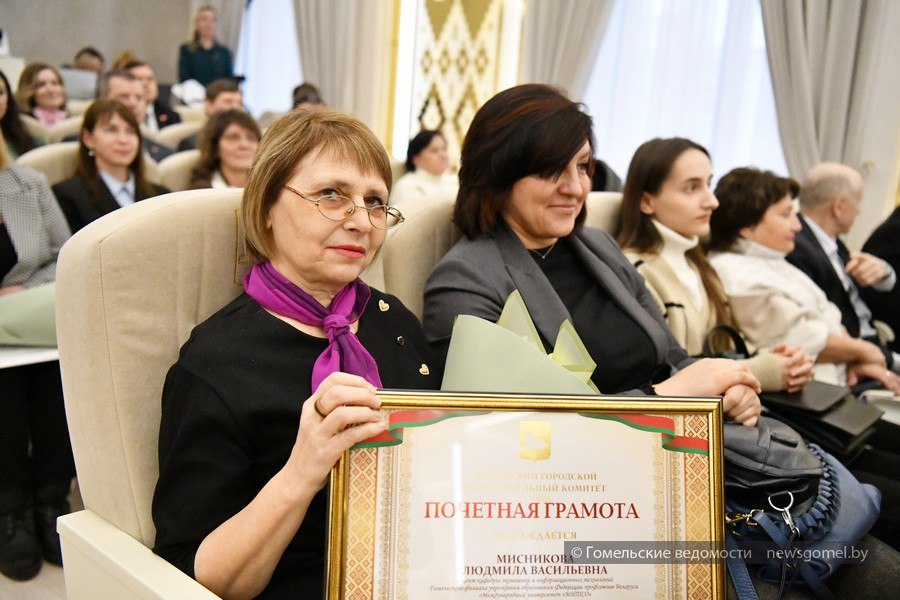 В Гомеле прошла торжественная встреча ко Дню белорусской науки Наука влияет на все сферы динамично меняющейся жизни И главной гордостью каждого государства являются интеллектуальные ресурсы и передовые технологии