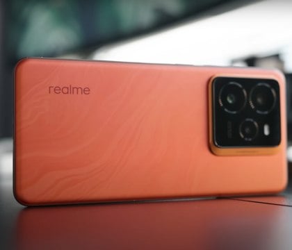 Мнения относительно realme GT7 Pro разделились, но многие хотят купить новинку — опрос GSMArena  В ноябре был представлен флагманский смартфон realme GT7 Pro. Компания сначала показала его в Китае, а через некоторое время стартовали продажи на глобальном рынке. Ресурс GSMArena сделал опрос среди своих читателей, будут ли они покупать новинку.  Читать далее