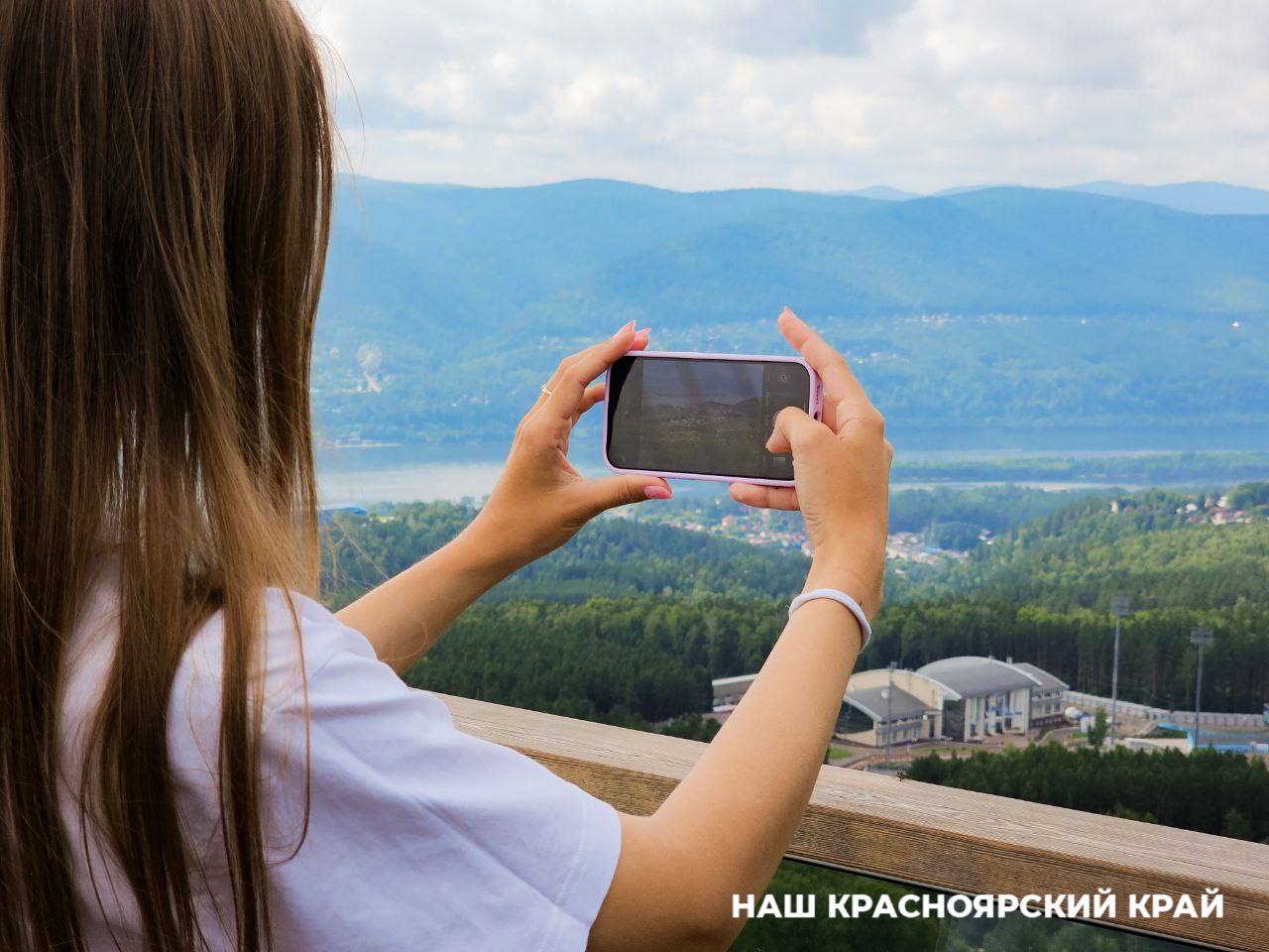 На красноярском медиафоруме «Енисей» обсудят, как снимать «залетающие» видео для соцсетей  На межрегиональном медиафоруме, который пройдет с 3 по 4 октября в Красноярске, эксперты сделают акцент на практических аспектах работы в соцсетях.  Какие секреты расскажут о Вк, Дзен и Telegram, читайте здесь.