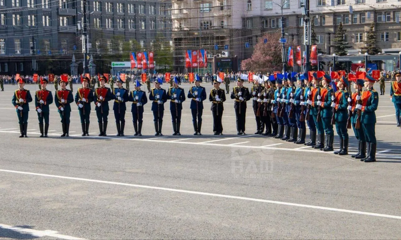 В Челябинске пройдет первая репетиция парада Победы Она состоится 22 апреля в 17 00 на площади Революции Следующие репетиции запланированы на 29 апреля и 7 мая
