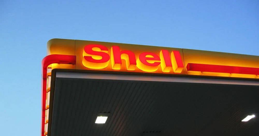 Shell отчитался о падении прибыли в 4кв до $3,66 млрд, объявил buyback на $3,5 млрд  Прибыль "большой нефтянки" за 4кв будет самой низкой за последние 3 года. Нефтяные рынки взвешивают неопределенные перспективы, вызванные возвращением Трампа, пишет Bloomberg.    - следи с нами за криптой