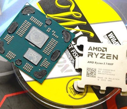 Бюджетный Ryzen 7400F скальпировали — вместо припоя под крышкой нашли термопасту  В прошлом месяце AMD без лишнего шума выпустила бюджетный 6-ядерный процессор Ryzen 5 7400F, представляющий собой урезанную версию чипа Ryzen 5 7500F со сниженной на 300 МГц максимальной тактовой частотой.  Читать далее