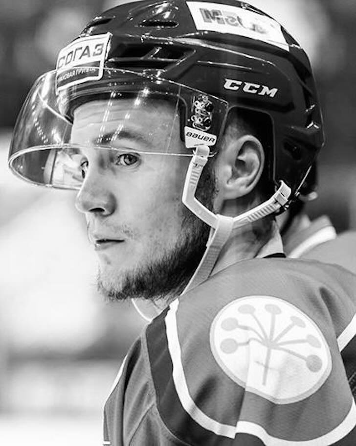 В возрасте 32 лет скончался бывший нападающий Салавата Юлаева Артем Федоров Причины смерти хоккеиста не раскрываются Коллеги и болельщики выражают соболезнования родным талантливого форварда RIP ОДНАЖДЫ В БАШКИРИИ прислать новость