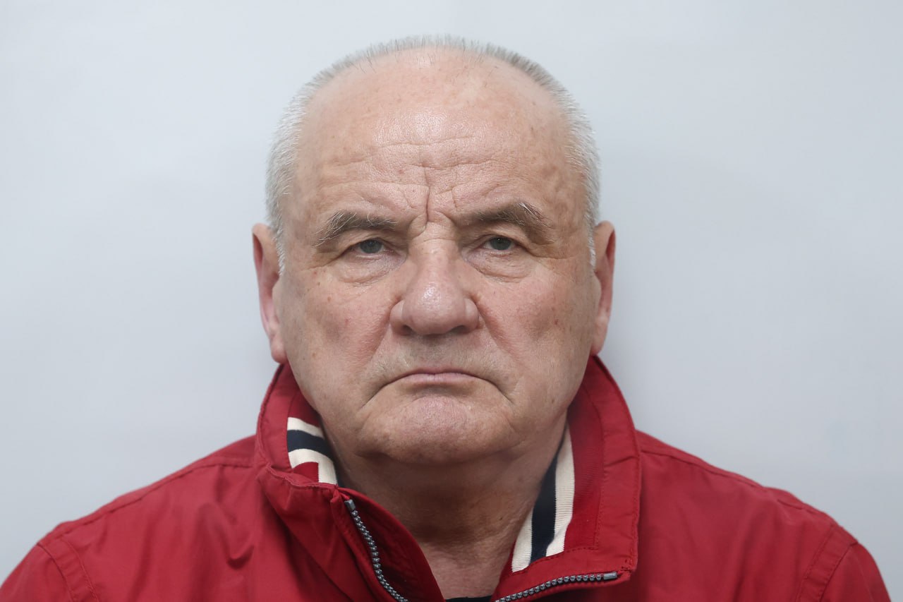 В Москве из СИЗО госпитализировали экс-замминистра обороны Павла Попова Как сообщил его адвокат Денис Сагач, причина — обострение одного из хронических заболеваний. В комментарии РИА Новости юрист уточнил, что его клиента увезли в медучреждение в минувшее воскресенье, решается вопрос об операции, об этом станет известно после праздничных дней. Подпишись на «Говорит Москва»
