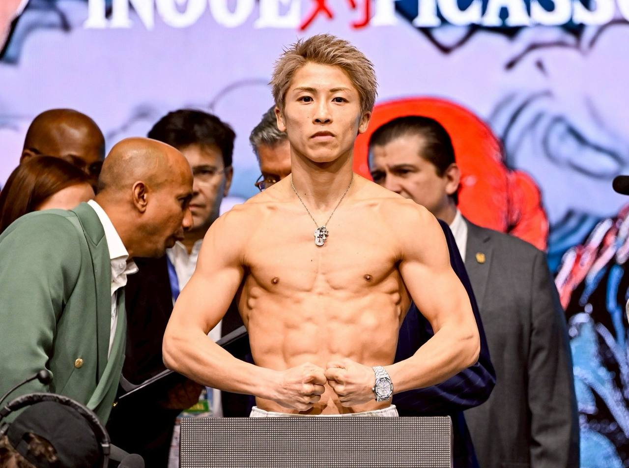 Наоя Иноуэ сохранил звание абсолютного чемпиона мира по боксу Поединок продлился все 12 раундов и завершился победой японца над мексиканцем Аланом Дэвидом Пикассо единогласным решением судей Японец отстоял титулы Всемирного боксерского совета Всемирной боксерской организации Международной боксерской федерации Всемирной боксерской ассоциации Подписывайтесь на РИА Новости Спорт в MAX