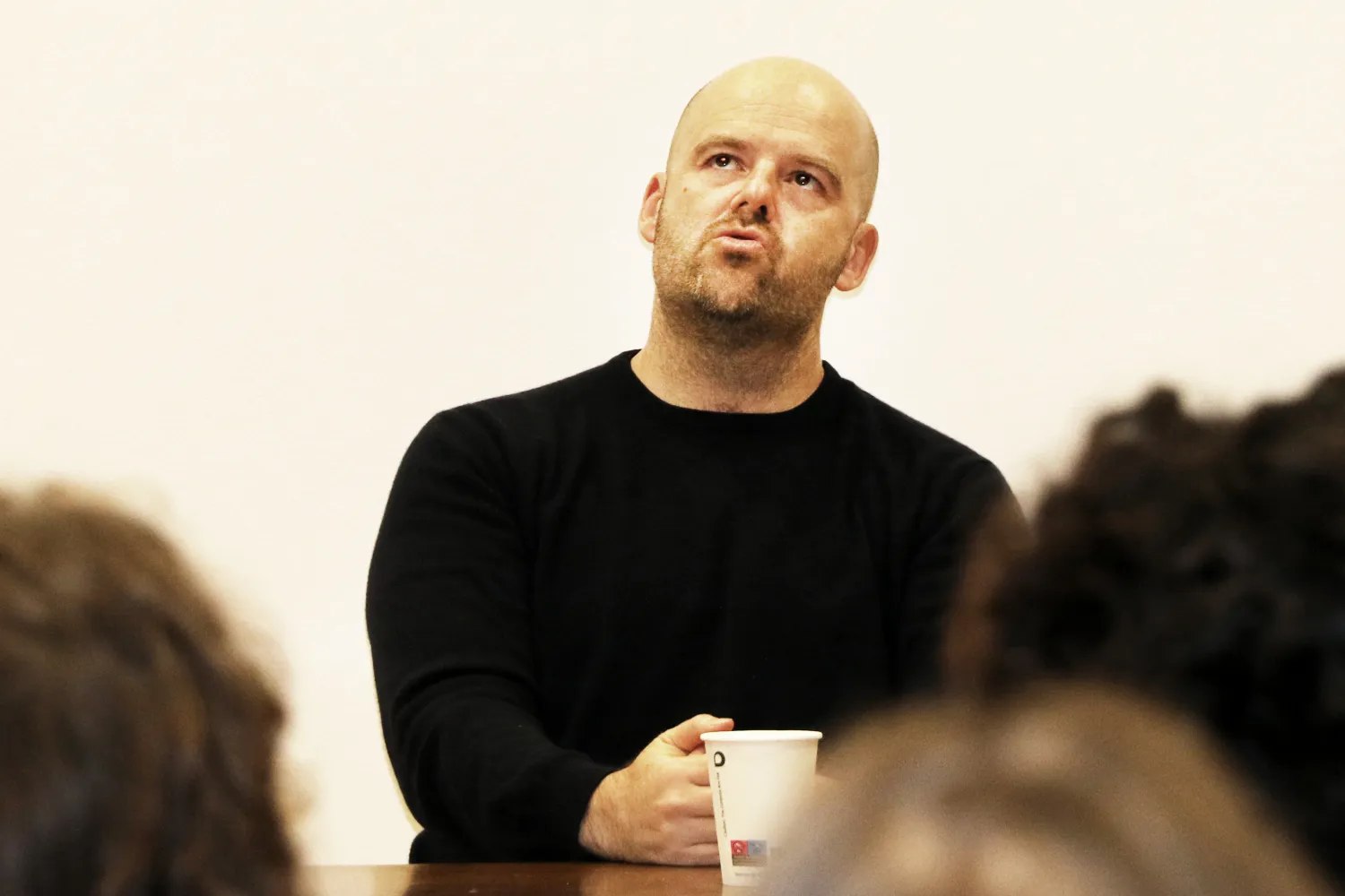 Сооснователь Rockstar рассказал почему студия отменила шпионский экшен Agent Сооснователь Rockstar Games Дэн Хаузер впервые объяснил почему шпионский боевик Agent так и не был выпущен Проект прошёл через множество перезапусков и в итоге был закрыт Хаузер сомневается что шпионская игра в открытом мире может быть успешной и размышляет о сложностях адаптации жанра Заказать сборку ПК в InterPC Наши каналы