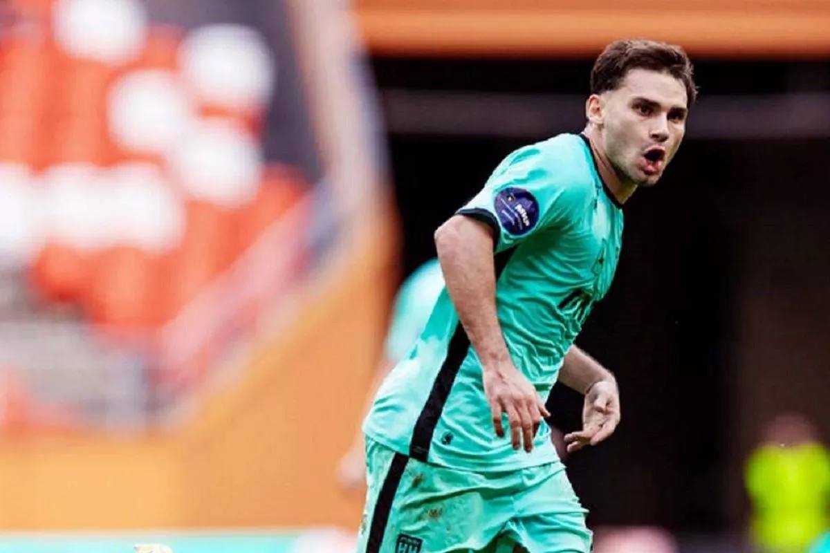 Отец Боселли опроверг информацию о переходе нападающего в Краснодар Пабло Боселли отец и агент футболиста Пари НН Хуана Боселли опроверг информацию о трансфере своего сына в Краснодар Он добавил что если до предсезонной подготовки ничего не произойдет то Хуан начнет ее в Пари НН Кубанские Новости Мы в MAX