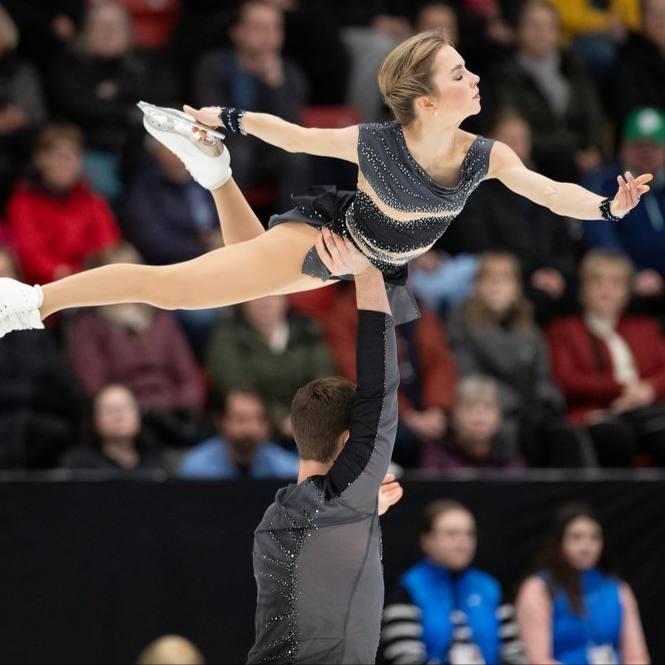 Ефимова и Митрофанов выиграли короткую программу на чемпионате США 1 Алиса Ефимова Миша Митрофанов 75 31 2 Одри Шин Балаж Надь 67 67 3 Элли Кам Дэнни О Ши 67 13 4 Валентина Плазас Максимилиано Фернандес 67 03 5 Кэти Макбет Даниил Паркман 66 81 Лучший канал о фигурном катании