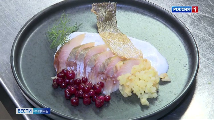 Прикамье принимает участие в Фестивале аутентичной уральской кухни   vesti perm ru publications 6105169a f462 4c71 93bd 0d382e4261d0 В Фестивале аутентичной уральской кухни 11 городов представляют 6 десятков ресторанов Совместными усилиями шеф повара стремятся возродить и обогатить уральскую кухню Участвует в фестивале и Пермский край