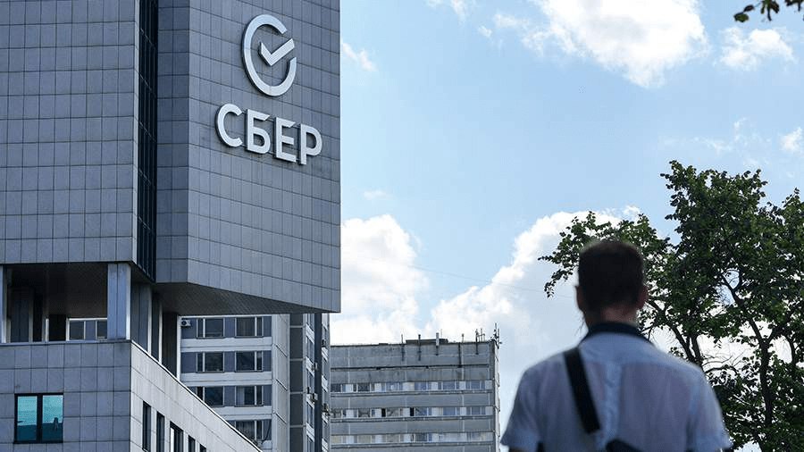 Сбер начал тестировать возврат денег через профилактические беседы с дропперами в результате те отмечают перевод денег как ошибочный и возвращают средства Похожие методы практикуют Т Банк и банк Дом рф vc ru money 2270974