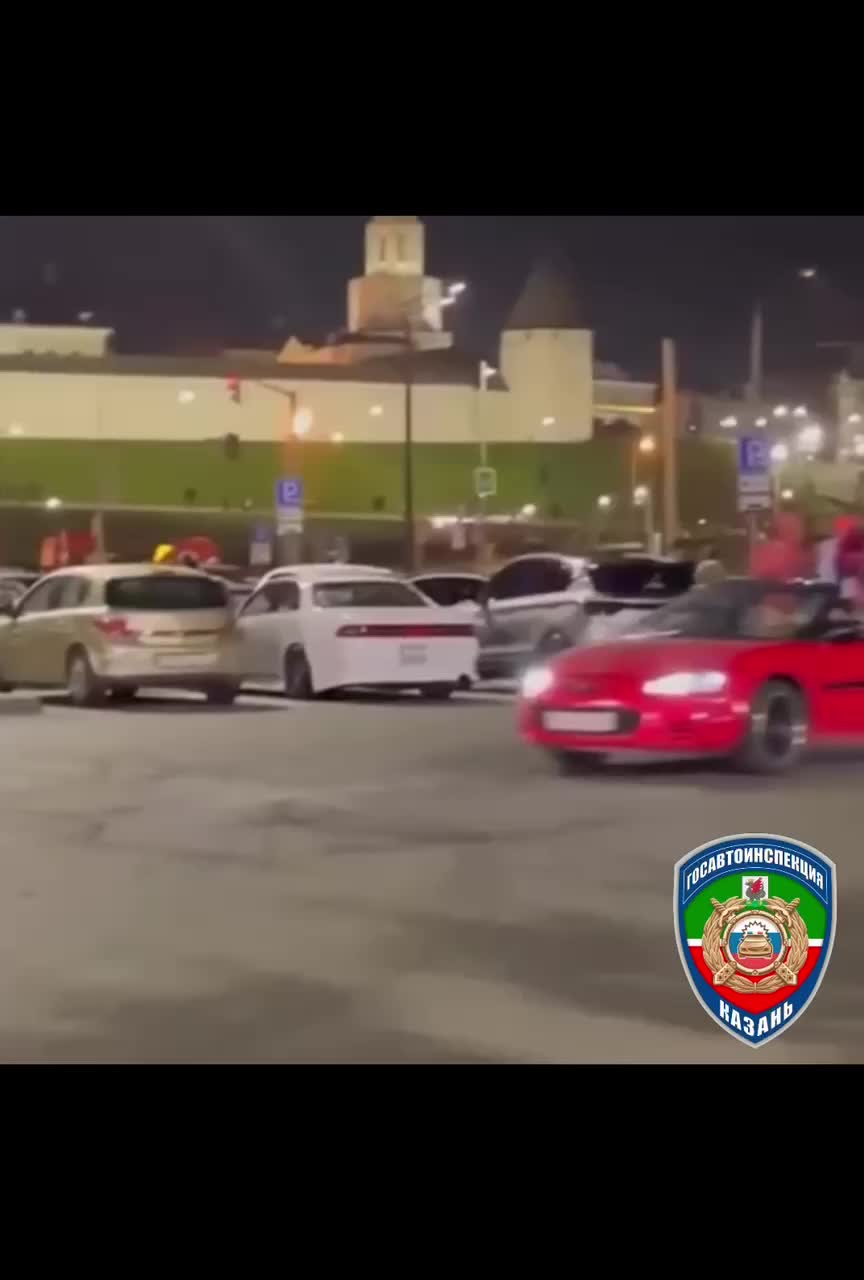 В Казани оштрафован египтянин за перевозку человеков пауков на кабриолете